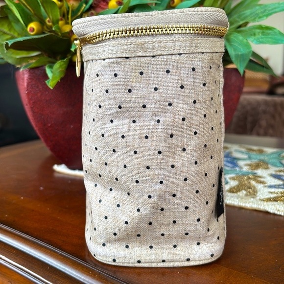 NWOT Kate Spade Out to Lunch Zippered Lunch Tote Polka Dot Neutral Insulated - Picture 8 of 11